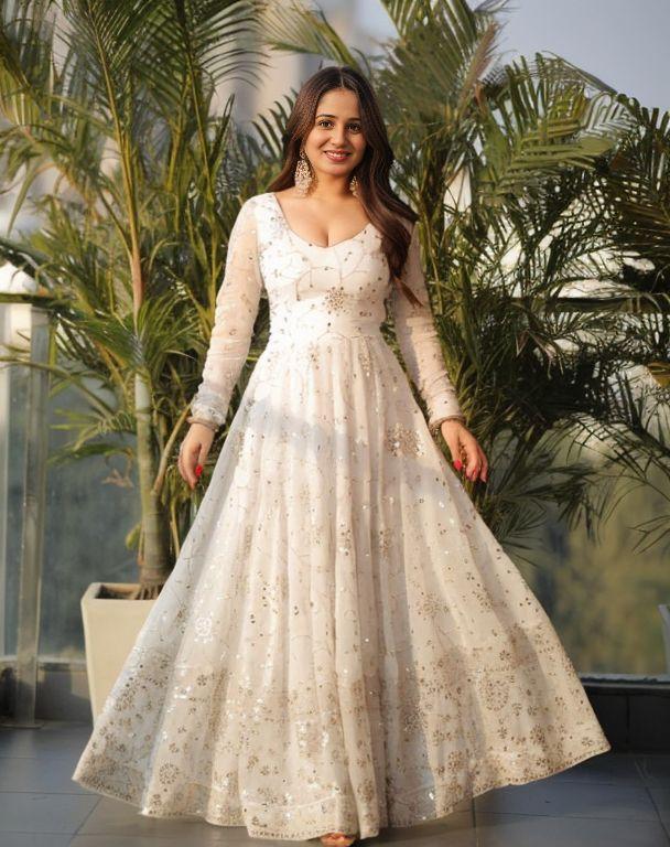 Trendy Off White  Suit Set With Embroidery and Sequnce Work